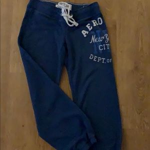 Size XS Aeropostale girl’s Capri with elastic leg